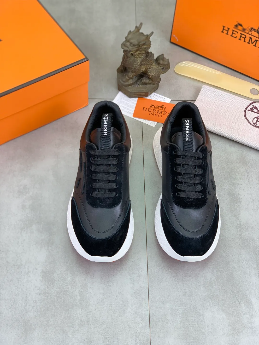 Men's shoes 💰P460 new style [HERMES] Hermès - High-end quality original order - Upper: 🔝 Napa calfskin, sewn brand 'H' totem - Inner: water-dyed cowhide - Outsole: ultra-light TPU foam; molded outsole - Ultra-high quality control·Fine workmanship: highlighted (high-end·luxury·grade) -Size: 38-44 (45 can be customized)·